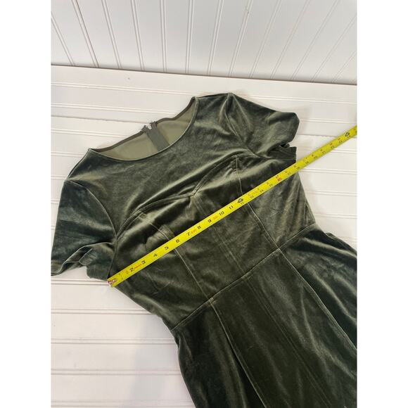 ASOS Paper Dolls Cap Sleeve Velvet Pencil Dress Front Slit Size 8 Petite - Picture 6 of 7